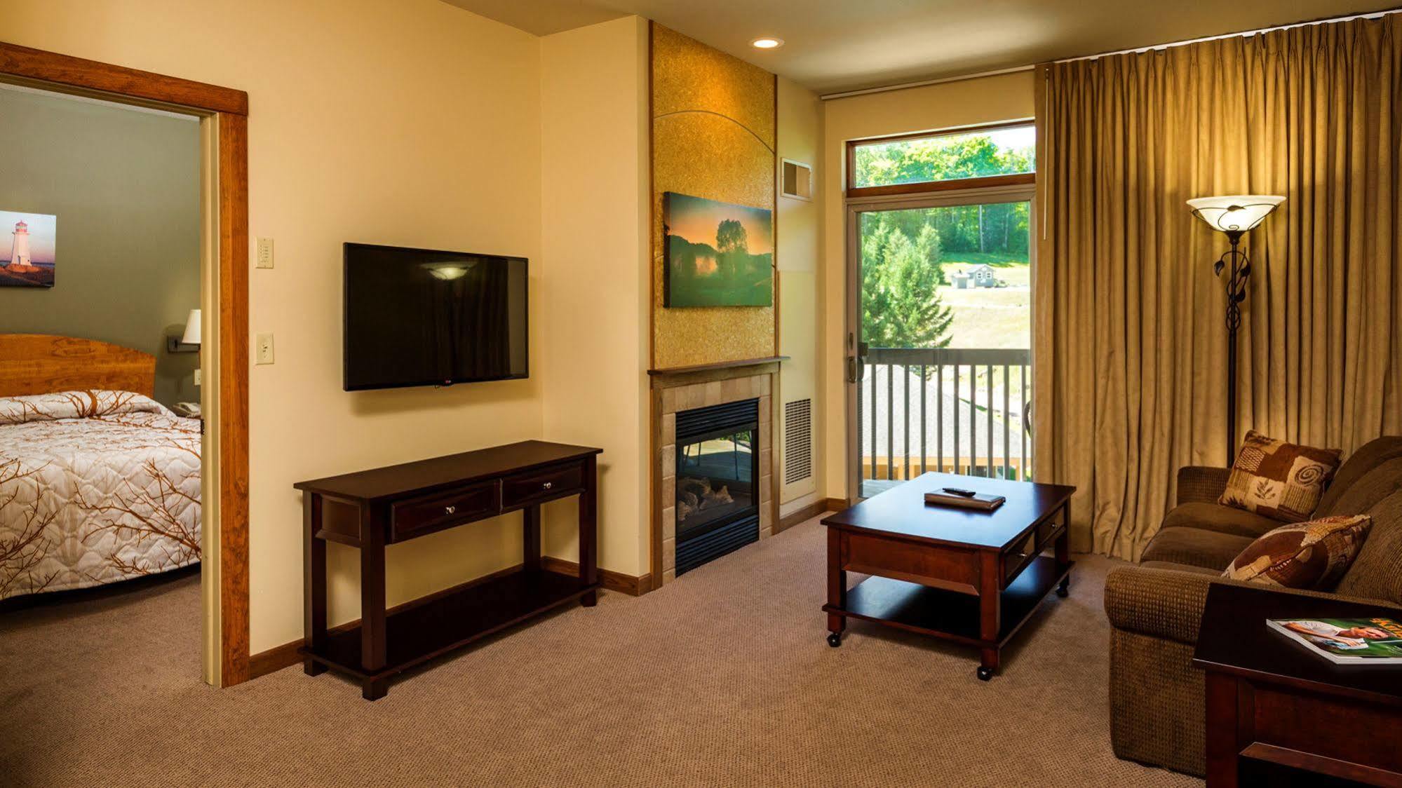 Cedar River Village Bellaire Exterior photo